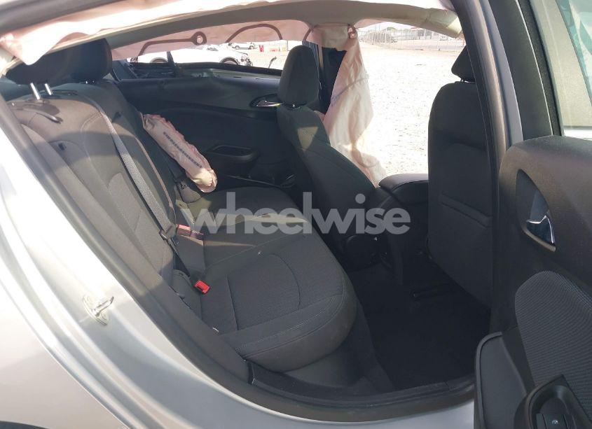 Photo 8 of 2017 Chevrolet Cruze LT AUTO (VIN 1G1BE5SM5H7222911)