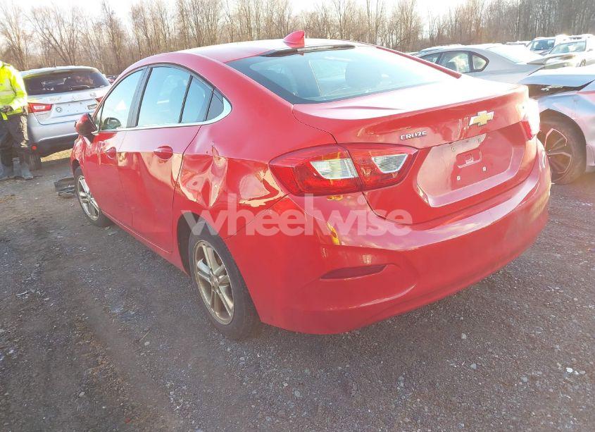 Photo 3 of 2017 Chevrolet Cruze LT AUTO (VIN 1G1BE5SM5H7262194)