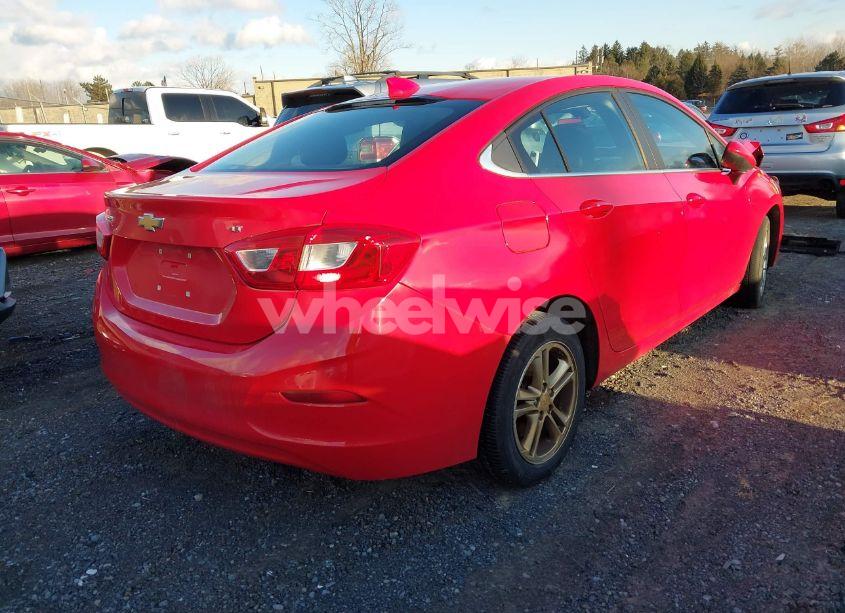 Photo 4 of 2017 Chevrolet Cruze LT AUTO (VIN 1G1BE5SM5H7262194)