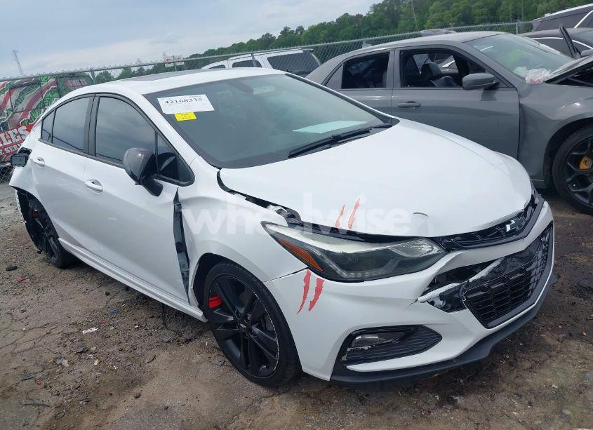 2018 Chevrolet Cruze LT AUTO (VIN 1G1BE5SM5J7105111) main photo
