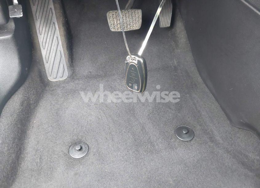 Photo 11 of 2018 Chevrolet Cruze LT AUTO (VIN 1G1BE5SM5J7105111)