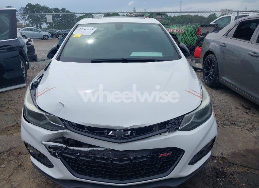 Photo 12 of 2018 Chevrolet Cruze LT AUTO (VIN 1G1BE5SM5J7105111)