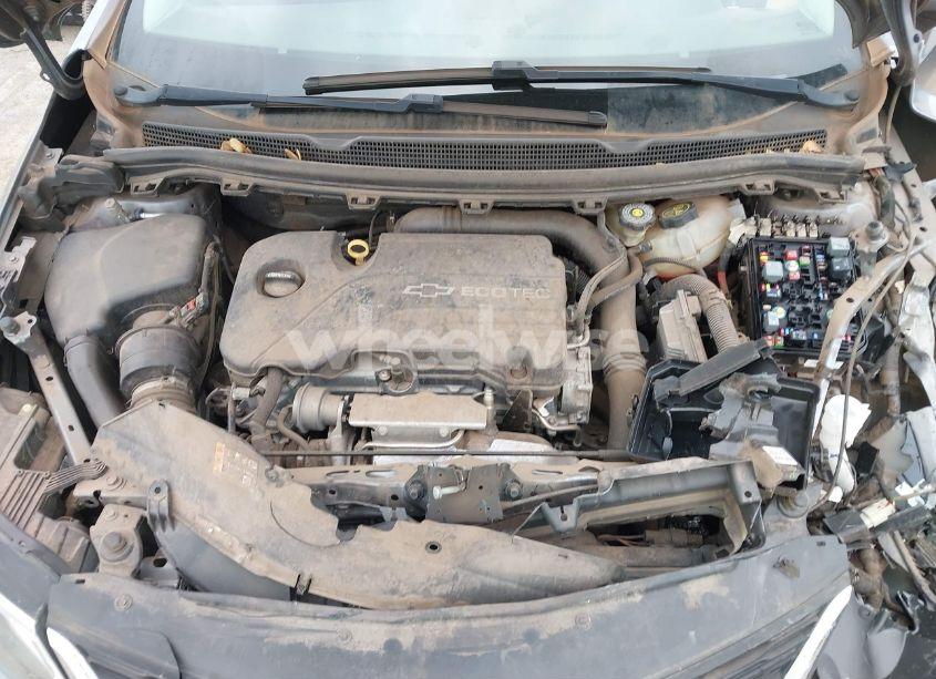 Photo 10 of 2018 Chevrolet Cruze LT AUTO (VIN 1G1BE5SM5J7119669)