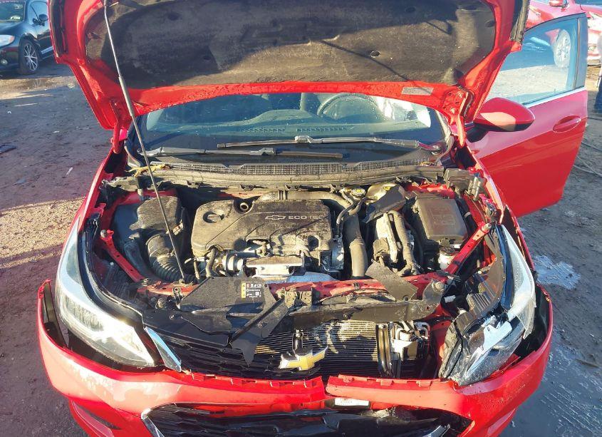 Photo 10 of 2018 Chevrolet Cruze LT AUTO (VIN 1G1BE5SM5J7137654)