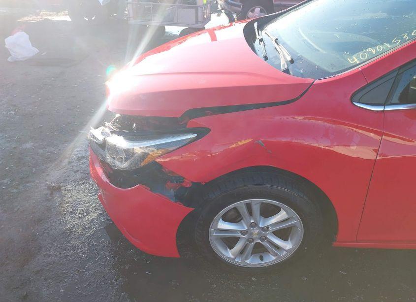 Photo 18 of 2018 Chevrolet Cruze LT AUTO (VIN 1G1BE5SM5J7137654)