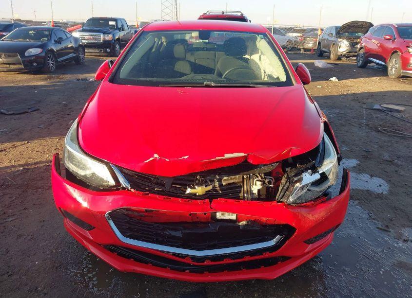 Photo 6 of 2018 Chevrolet Cruze LT AUTO (VIN 1G1BE5SM5J7137654)