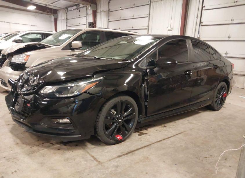 Photo 2 of 2018 Chevrolet Cruze LT AUTO (VIN 1G1BE5SM5J7157564)