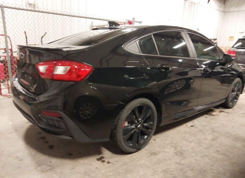 Photo 4 of 2018 Chevrolet Cruze LT AUTO (VIN 1G1BE5SM5J7157564)