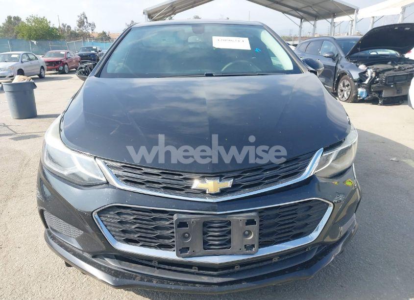 Photo 12 of 2018 Chevrolet Cruze LT AUTO (VIN 1G1BE5SM5J7178141)