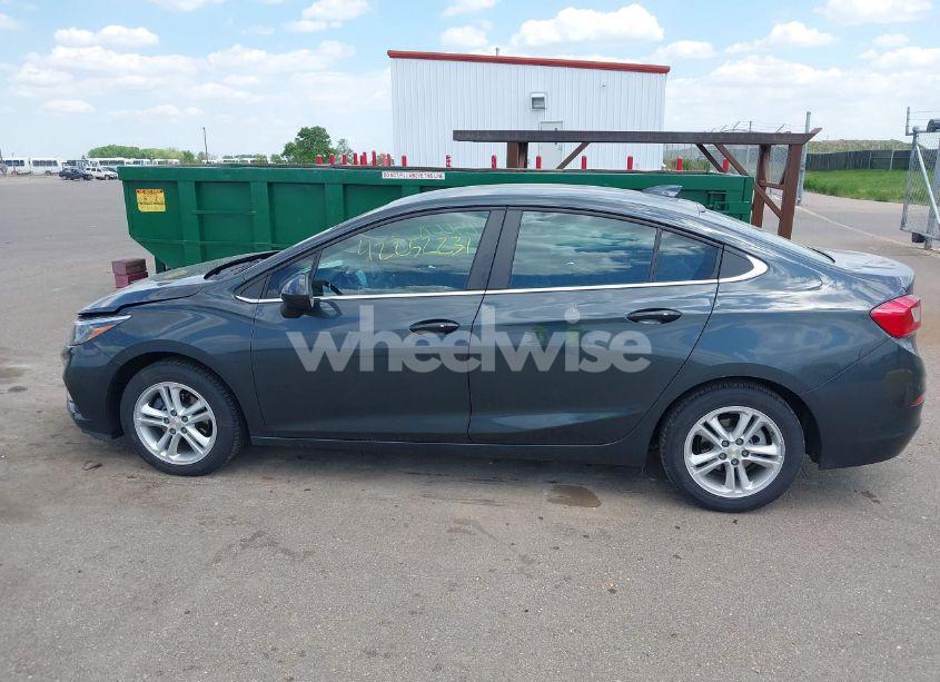 Photo 14 of 2018 Chevrolet Cruze LT AUTO (VIN 1G1BE5SM5J7181573)