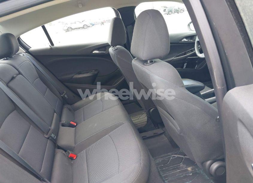 Photo 8 of 2018 Chevrolet Cruze LT AUTO (VIN 1G1BE5SM5J7181573)