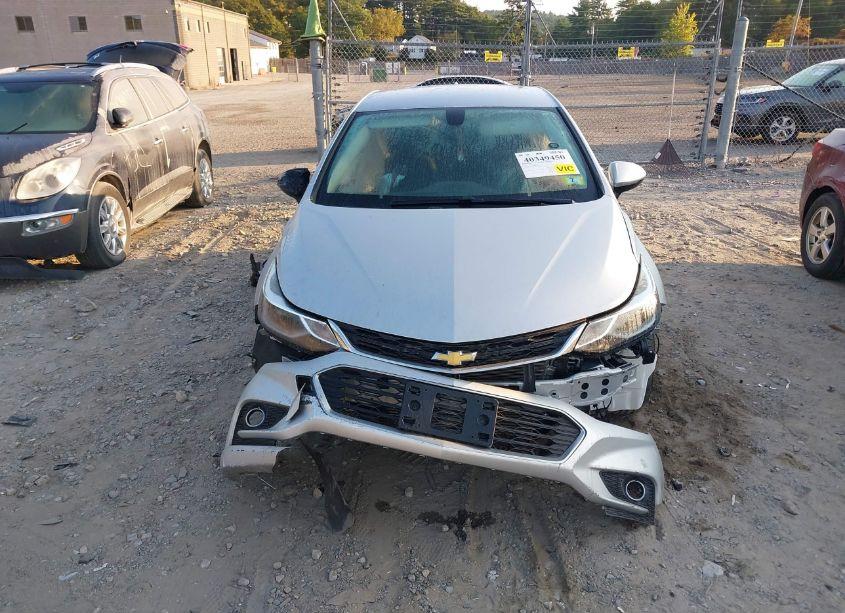 Photo 12 of 2018 Chevrolet Cruze LT AUTO (VIN 1G1BE5SM5J7196445)