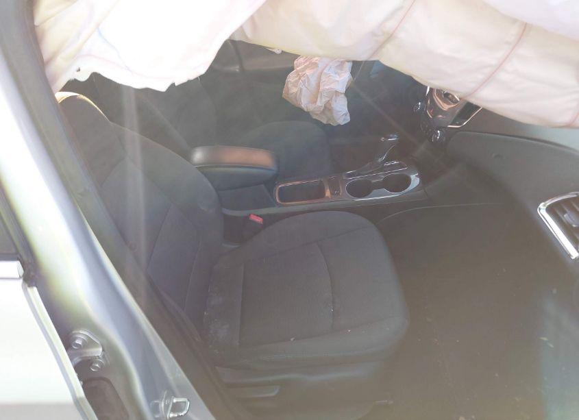 Photo 5 of 2018 Chevrolet Cruze LT AUTO (VIN 1G1BE5SM5J7196445)