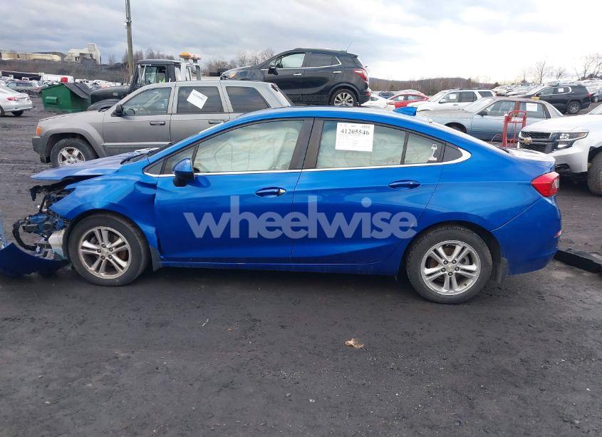 Photo 13 of 2018 Chevrolet Cruze LT AUTO (VIN 1G1BE5SM5J7215866)