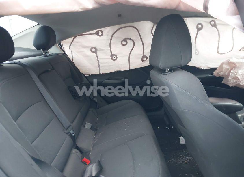 Photo 8 of 2018 Chevrolet Cruze LT AUTO (VIN 1G1BE5SM5J7215866)