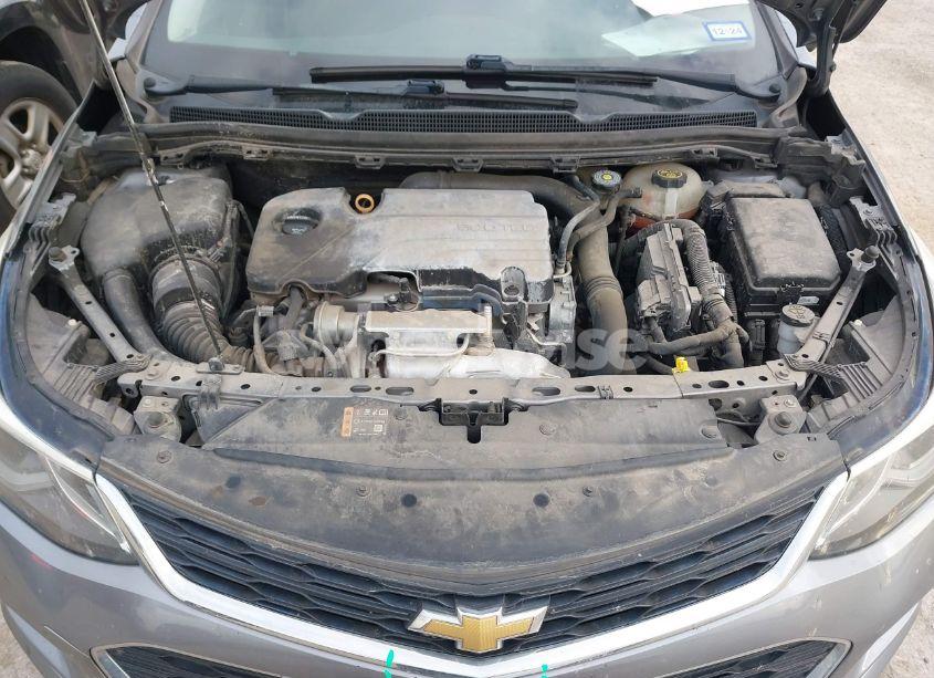 Photo 10 of 2018 Chevrolet Cruze LT AUTO (VIN 1G1BE5SM5J7231341)