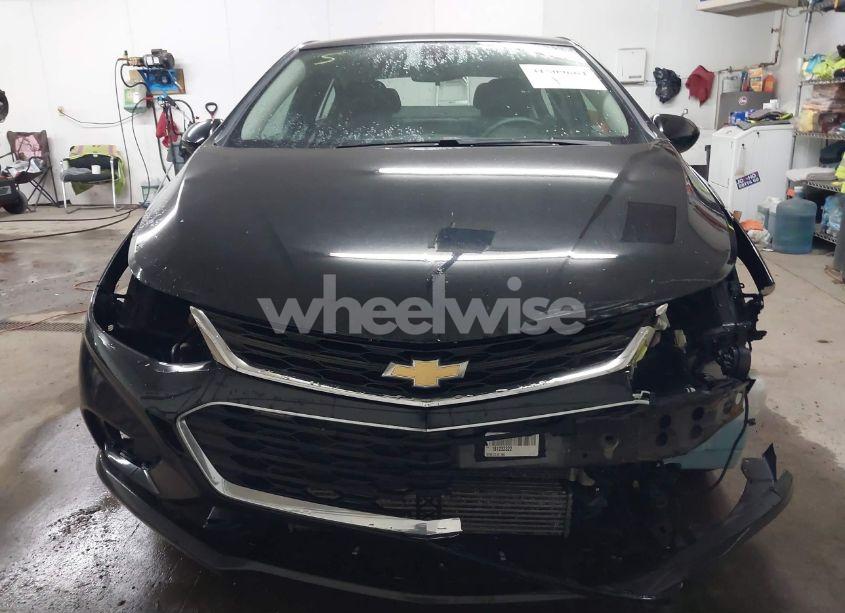 Photo 13 of 2018 Chevrolet Cruze LT AUTO (VIN 1G1BE5SM5J7232649)
