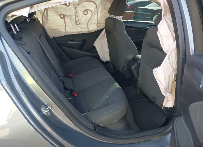 Photo 8 of 2018 Chevrolet Cruze LT AUTO (VIN 1G1BE5SM5J7236197)