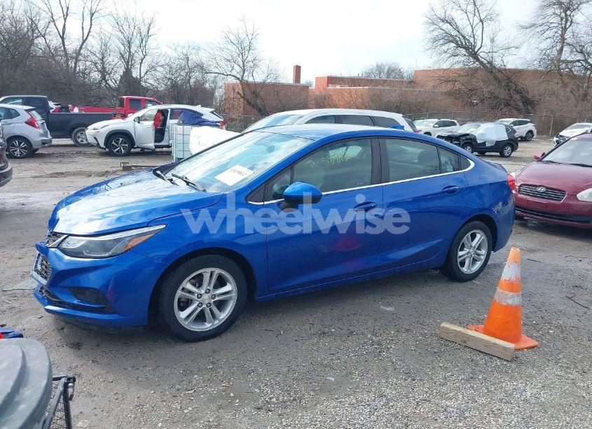 Photo 15 of 2018 Chevrolet Cruze LT AUTO (VIN 1G1BE5SM5J7246051)