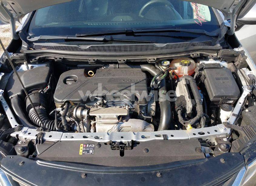 Photo 10 of 2019 Chevrolet Cruze LT (VIN 1G1BE5SM5K7122735)