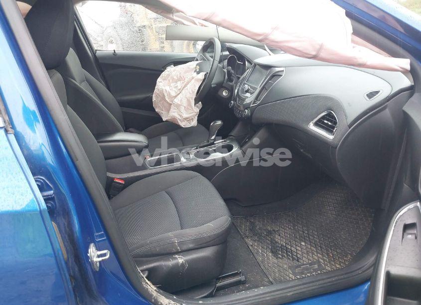 Photo 5 of 2016 Chevrolet Cruze LT AUTO (VIN 1G1BE5SM6G7255978)