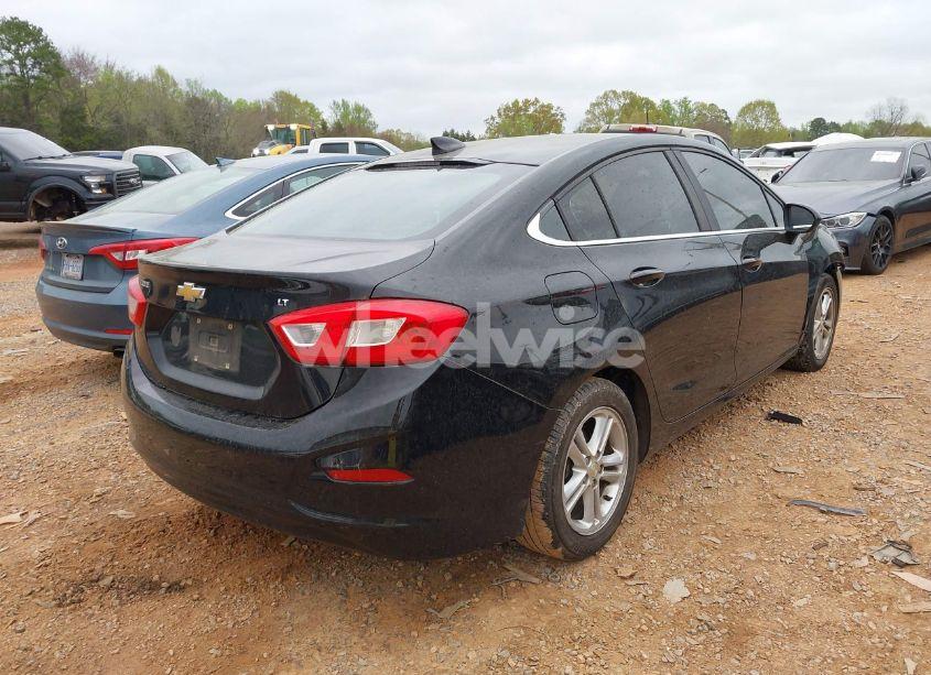 Photo 4 of 2016 Chevrolet Cruze LT AUTO (VIN 1G1BE5SM6G7275535)