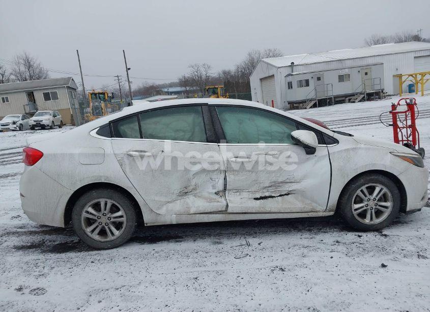 Photo 13 of 2016 Chevrolet Cruze LT AUTO (VIN 1G1BE5SM6G7285899)