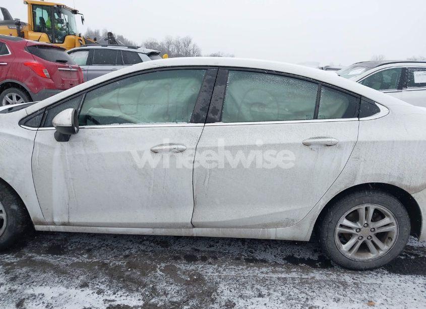 Photo 14 of 2016 Chevrolet Cruze LT AUTO (VIN 1G1BE5SM6G7285899)