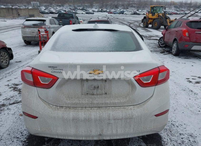 Photo 16 of 2016 Chevrolet Cruze LT AUTO (VIN 1G1BE5SM6G7285899)