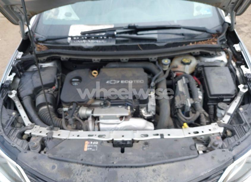 Photo 10 of 2016 Chevrolet Cruze LT (VIN 1G1BE5SM6G7297082)