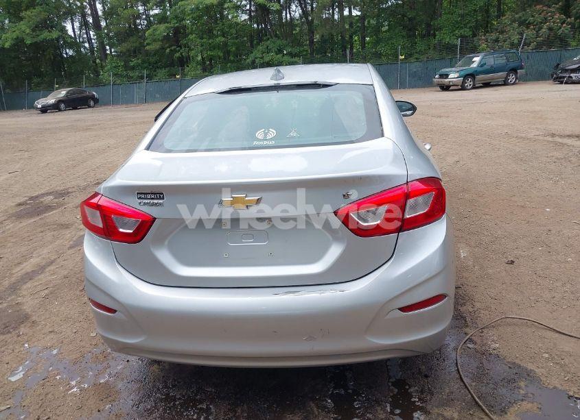 Photo 16 of 2016 Chevrolet Cruze LT (VIN 1G1BE5SM6G7297082)