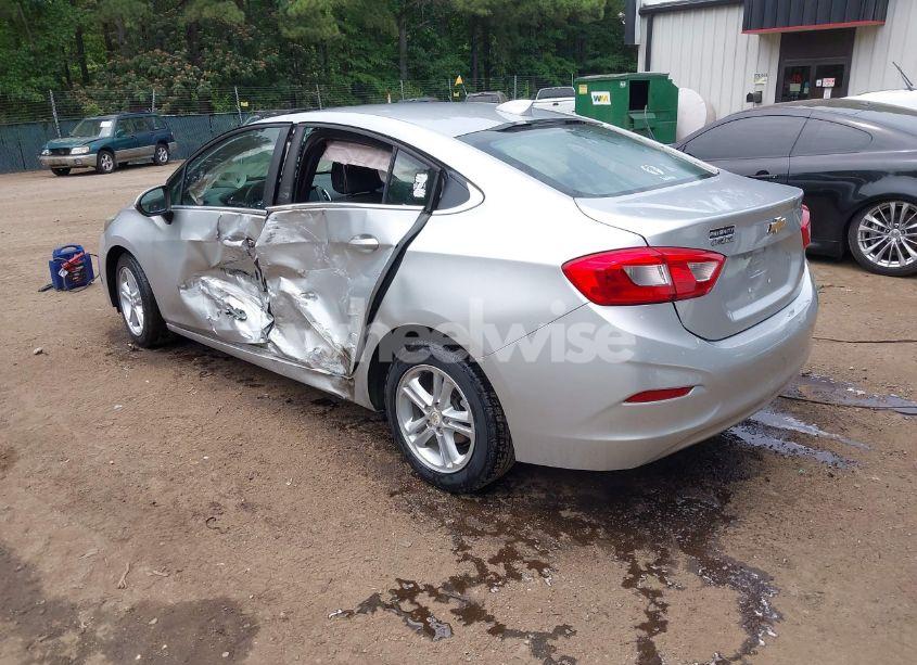 Photo 3 of 2016 Chevrolet Cruze LT (VIN 1G1BE5SM6G7297082)