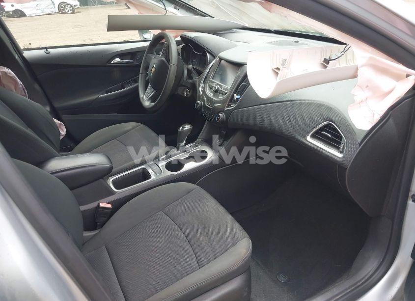 Photo 5 of 2016 Chevrolet Cruze LT (VIN 1G1BE5SM6G7297082)