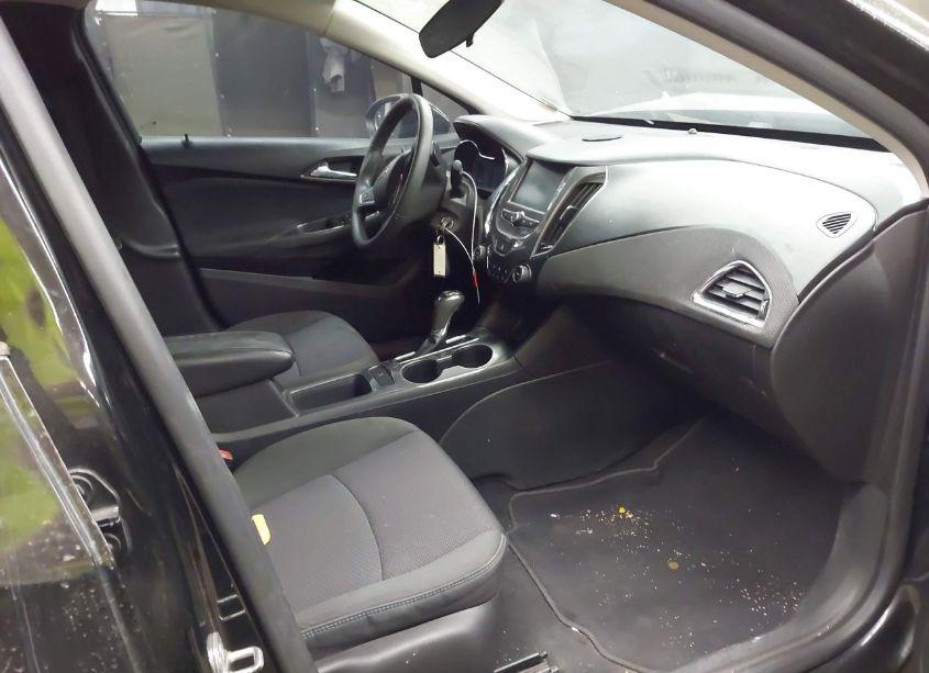 Photo 5 of 2016 Chevrolet Cruze LT AUTO (VIN 1G1BE5SM6G7297888)