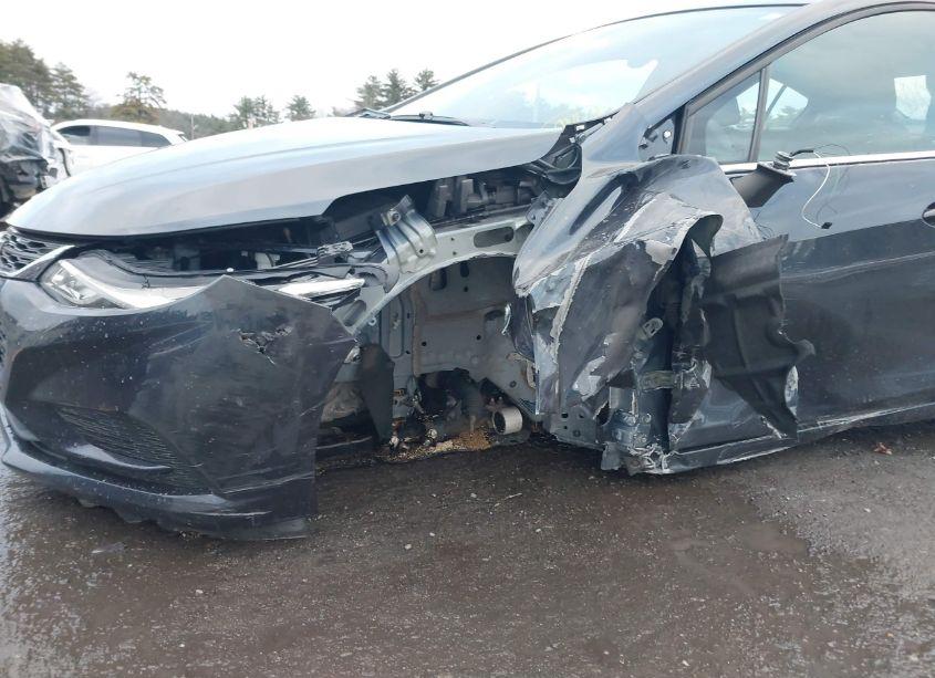 Photo 6 of 2016 Chevrolet Cruze LT AUTO (VIN 1G1BE5SM6G7305021)