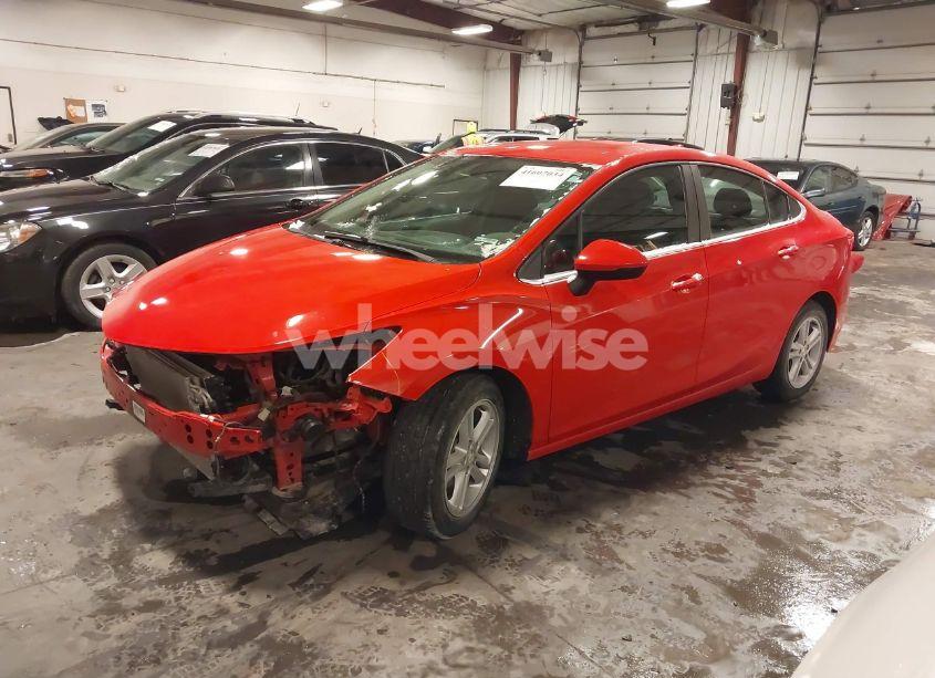 Photo 2 of 2017 Chevrolet Cruze LT AUTO (VIN 1G1BE5SM6H7100302)