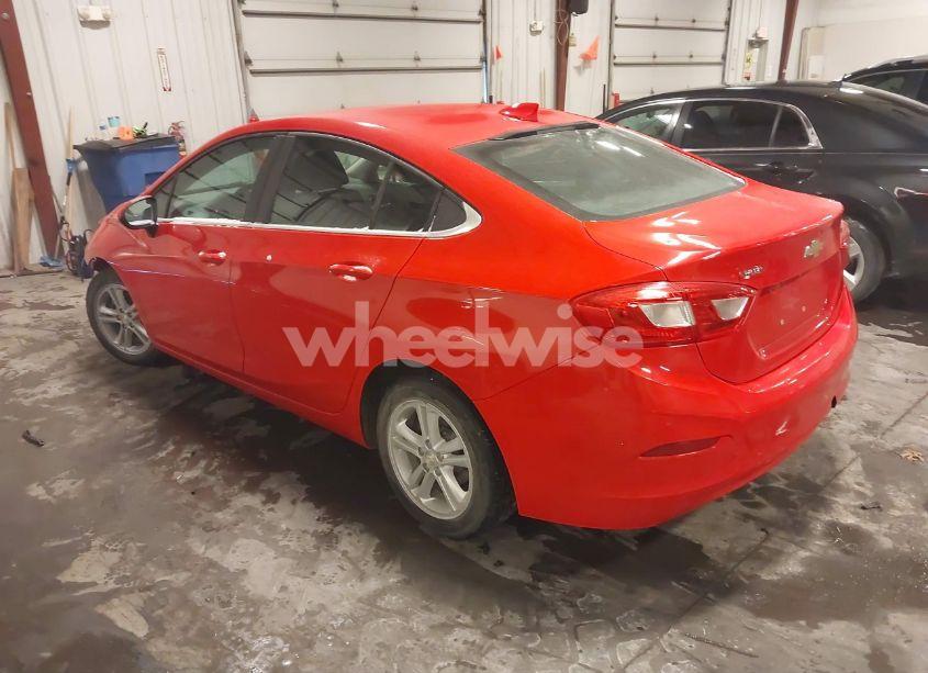 Photo 3 of 2017 Chevrolet Cruze LT AUTO (VIN 1G1BE5SM6H7100302)