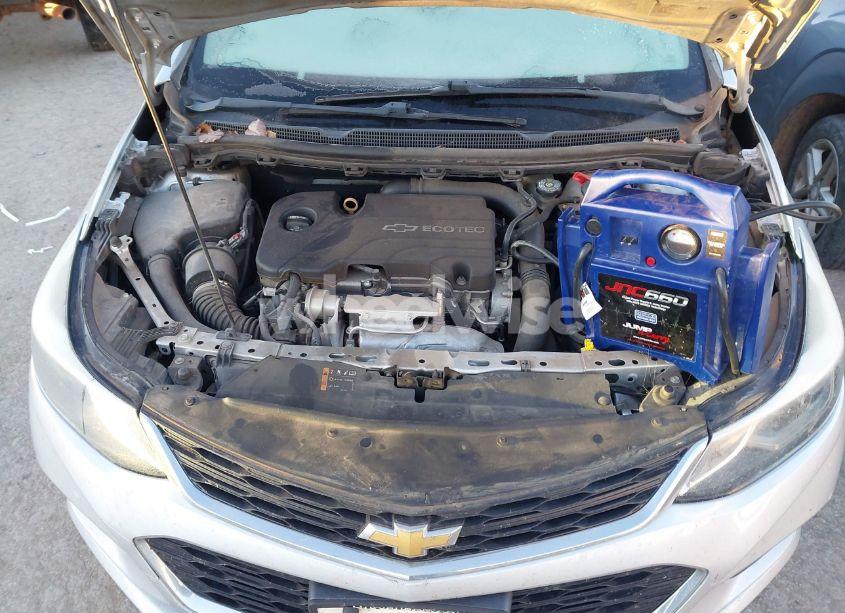 Photo 10 of 2017 Chevrolet Cruze LT AUTO (VIN 1G1BE5SM6H7113020)