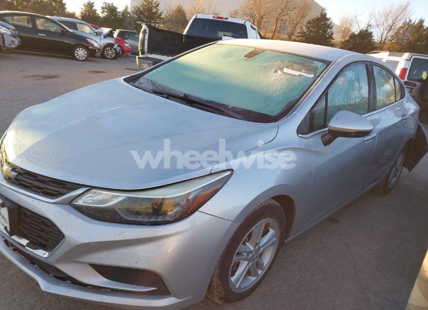 Photo 14 of 2017 Chevrolet Cruze LT AUTO (VIN 1G1BE5SM6H7113020)