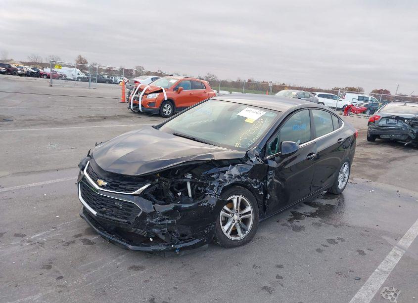 Photo 6 of 2017 Chevrolet Cruze LT AUTO (VIN 1G1BE5SM6H7118153)