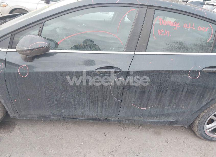 Photo 14 of 2017 Chevrolet Cruze LT AUTO (VIN 1G1BE5SM6H7134756)