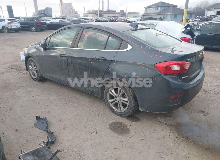 Photo 3 of 2017 Chevrolet Cruze LT AUTO (VIN 1G1BE5SM6H7134756)