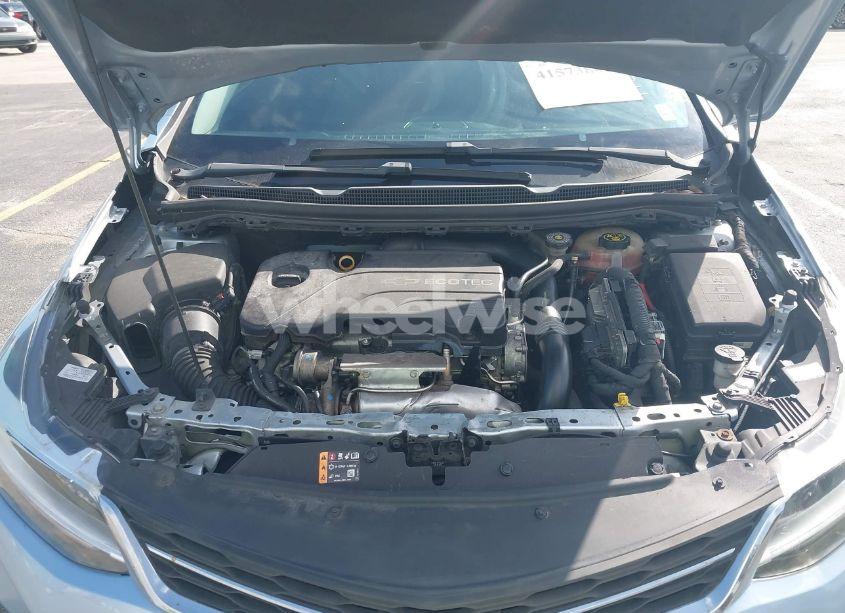 Photo 10 of 2017 Chevrolet Cruze LT AUTO (VIN 1G1BE5SM6H7172827)