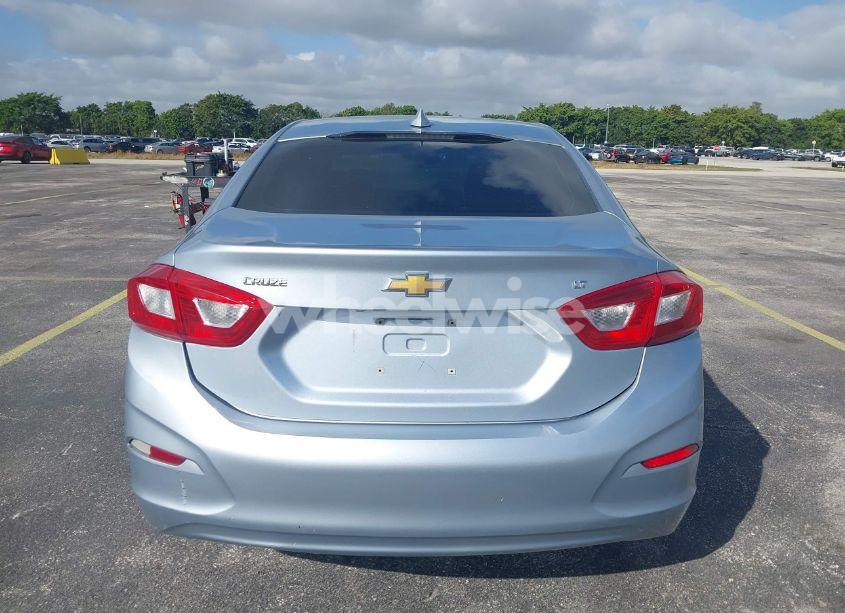 Photo 16 of 2017 Chevrolet Cruze LT AUTO (VIN 1G1BE5SM6H7172827)