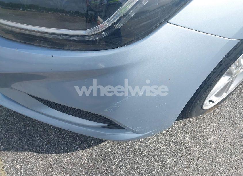 Photo 6 of 2017 Chevrolet Cruze LT AUTO (VIN 1G1BE5SM6H7172827)