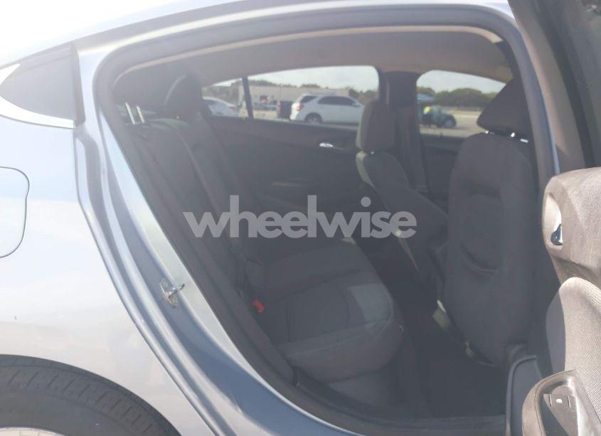 Photo 8 of 2017 Chevrolet Cruze LT AUTO (VIN 1G1BE5SM6H7172827)