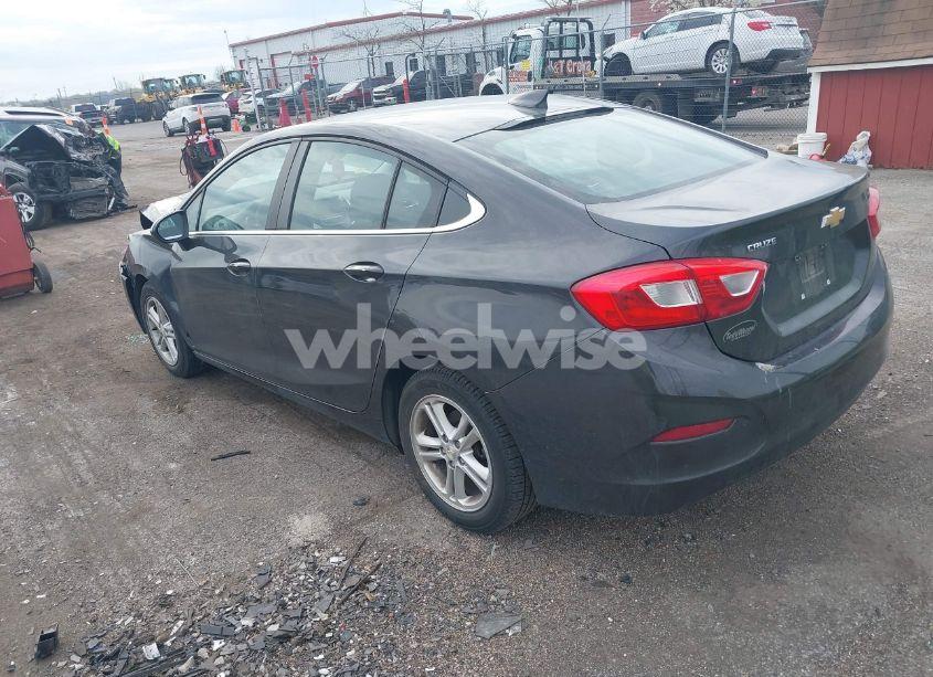Photo 3 of 2017 Chevrolet Cruze LT AUTO (VIN 1G1BE5SM6H7183262)