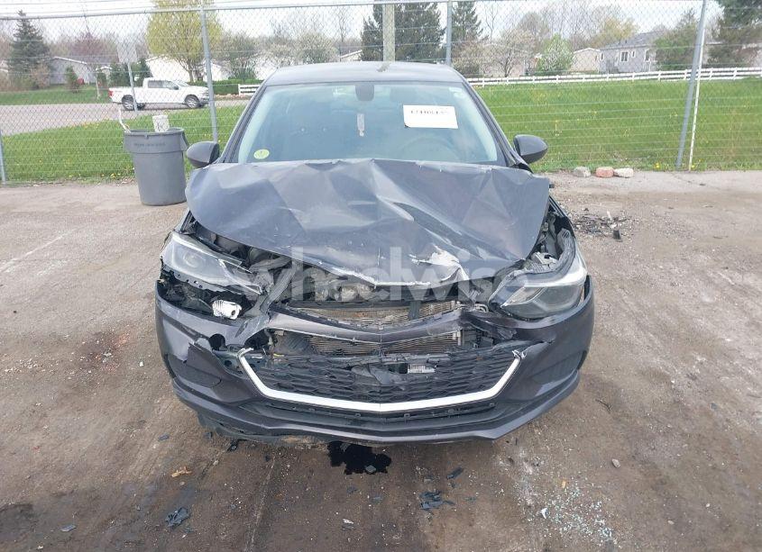 Photo 6 of 2017 Chevrolet Cruze LT AUTO (VIN 1G1BE5SM6H7183262)