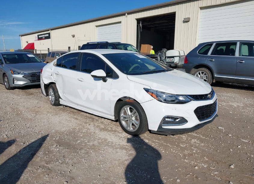 2017 Chevrolet Cruze LT AUTO (VIN 1G1BE5SM6H7183455) main photo