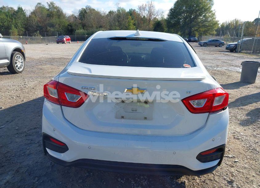 Photo 16 of 2017 Chevrolet Cruze LT AUTO (VIN 1G1BE5SM6H7183455)